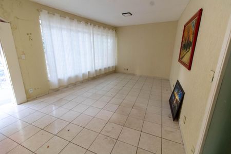 Casa para alugar com 350m², 4 quartos e 1 vagaSALA