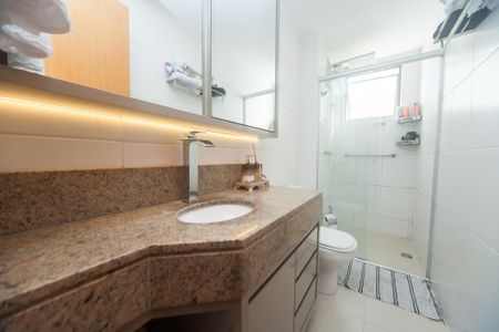 Apartamento para alugar com 120m², 4 quartos e 3 vagasBanheiro Social