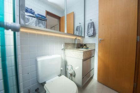 Apartamento para alugar com 120m², 4 quartos e 3 vagasBanheiro suite 