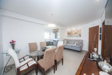 Apartamento para alugar com 120m², 4 quartos e 3 vagassala