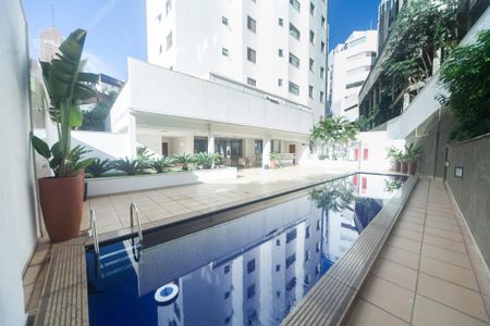 Apartamento para alugar com 120m², 4 quartos e 3 vagasÁrea comum - Piscina