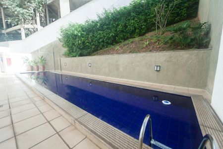 Apartamento para alugar com 120m², 4 quartos e 3 vagasÁrea comum - Piscina