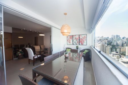 Apartamento para alugar com 120m², 4 quartos e 3 vagasVaranda da Sala 