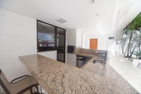 Apartamento para alugar com 120m², 4 quartos e 3 vagasÁrea comum - Churrasqueira