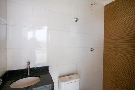 Apartamento à venda com 100m², 2 quartos e 1 vaga Apartamento à venda com 100m², 2 quartos e 1 vagaBanheiro social 2