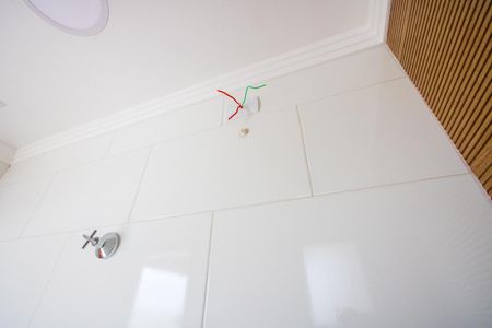 Apartamento à venda com 100m², 2 quartos e 1 vaga Apartamento à venda com 100m², 2 quartos e 1 vagaBanheiro social 2