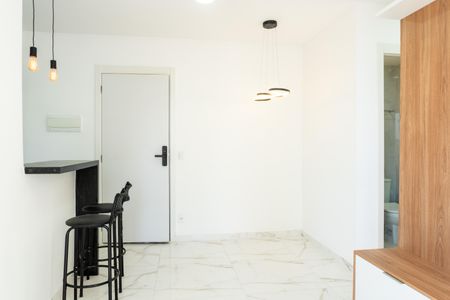 Sala de apartamento para alugar com 2 quartos, 45m² em Santo Cristo, Rio de Janeiro