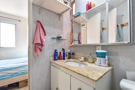 Apartamento à venda com 63m², 3 quartos e 1 vaga Apartamento à venda com 63m², 3 quartos e 1 vagaBanheiro