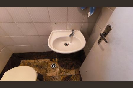 Casa à venda com 258m², 3 quartos e 4 vagasLavabo