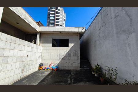 Garagem de casa à venda com 3 quartos, 258m² em Ipiranga, São Paulo