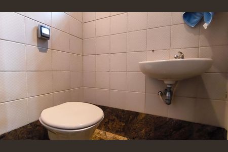 Casa à venda com 258m², 3 quartos e 4 vagasLavabo