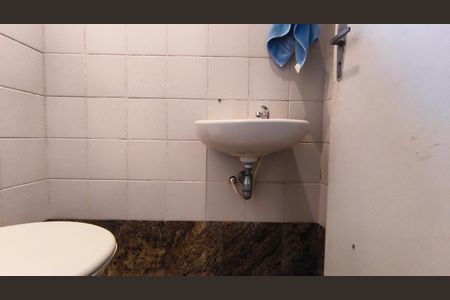 Casa à venda com 258m², 3 quartos e 4 vagasLavabo