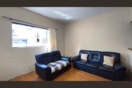 Casa à venda com 258m², 3 quartos e 4 vagasSala