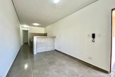 Sala de casa para alugar com 1 quarto, 32m² em Parque Jabaquara, São Paulo