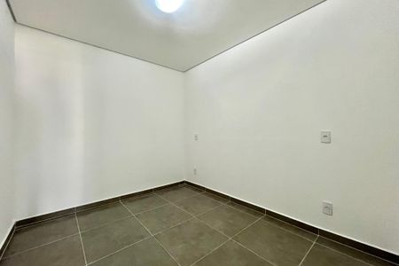 Quarto de casa para alugar com 1 quarto, 32m² em Parque Jabaquara, São Paulo