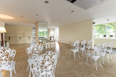 Apartamento para alugar com 100m², 3 quartos e 1 vaga Apartamento para alugar com 100m², 3 quartos e 1 vagaÁrea comum - Salão de festas
