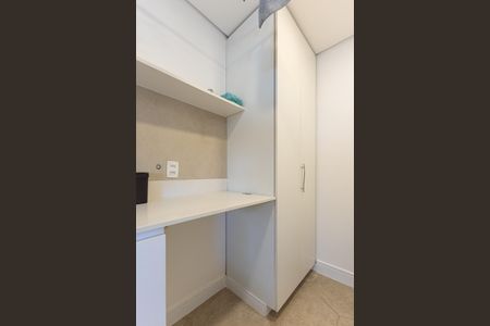Apartamento para alugar com 100m², 3 quartos e 1 vaga Apartamento para alugar com 100m², 3 quartos e 1 vagaÁrea de Serviço