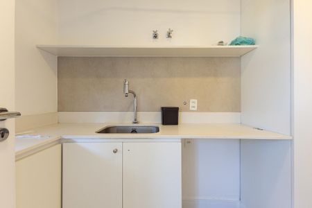 Apartamento para alugar com 100m², 3 quartos e 1 vaga Apartamento para alugar com 100m², 3 quartos e 1 vagaÁrea de Serviço
