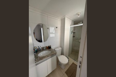 Apartamento à venda com 65m², 2 quartos e 1 vaga Apartamento à venda com 65m², 2 quartos e 1 vagaBanheiro