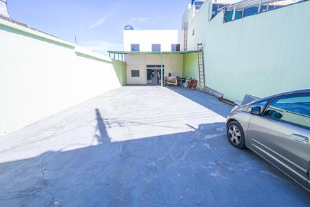 Casa para alugar com 70m², 3 quartos e 9 vagasArea externa/ vaga de garagem