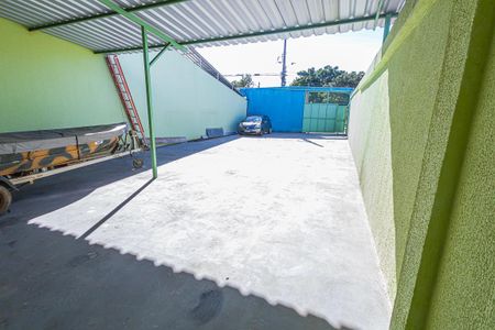 Casa para alugar com 70m², 3 quartos e 9 vagasArea externa/ vaga de garagem