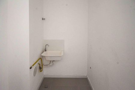 Apartamento à venda com 38m², 2 quartos e sem vaga Apartamento à venda com 38m², 2 quartos e sem vagaÁrea de Serviço