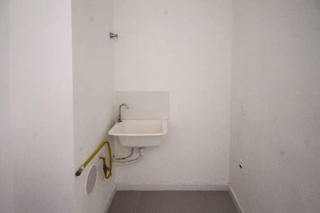 Apartamento à venda com 38m², 2 quartos e sem vaga Apartamento à venda com 38m², 2 quartos e sem vagaÁrea de Serviço