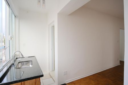Apartamento à venda com 101m², 2 quartos e sem vagaVaranda