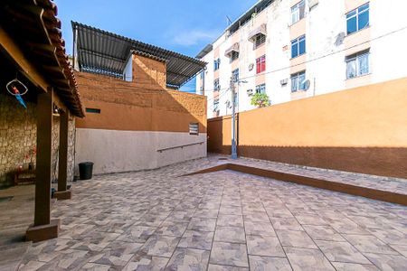 Casa à venda com 250m², 4 quartos e sem vaga Casa à venda com 250m², 4 quartos e sem vagaVaranda
