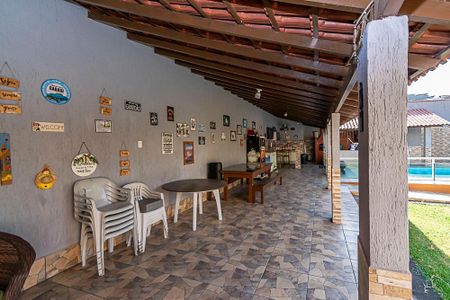 Casa à venda com 250m², 4 quartos e sem vaga Casa à venda com 250m², 4 quartos e sem vagaVaranda gourmet