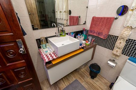Casa à venda com 250m², 4 quartos e sem vaga Casa à venda com 250m², 4 quartos e sem vagaCasa 2º andar - Banheiro