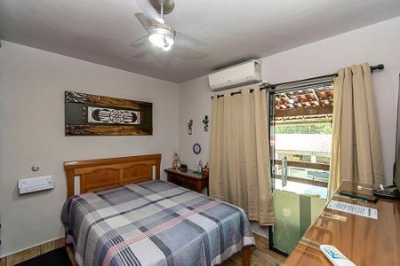 Casa à venda com 250m², 4 quartos e sem vaga Casa à venda com 250m², 4 quartos e sem vagaCasa 2º andar - Quarto 2