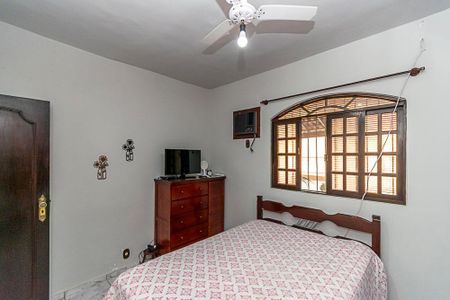 Casa à venda com 250m², 4 quartos e sem vaga Casa à venda com 250m², 4 quartos e sem vagaCasa 1º andar - Suíte 2