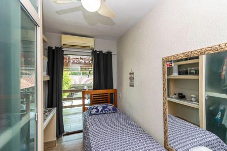 Casa à venda com 250m², 4 quartos e sem vaga Casa à venda com 250m², 4 quartos e sem vagaCasa 2º andar - Quarto 1