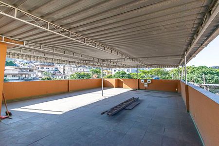 Casa à venda com 250m², 4 quartos e sem vaga Casa à venda com 250m², 4 quartos e sem vagaCasa 2º andar - Terraço