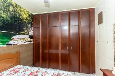 Casa à venda com 250m², 4 quartos e sem vaga Casa à venda com 250m², 4 quartos e sem vagaCasa 1º andar - Suíte 1 - Armário