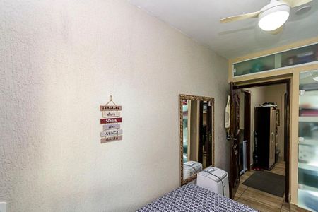 Casa à venda com 250m², 4 quartos e sem vaga Casa à venda com 250m², 4 quartos e sem vagaCasa 2º andar - Quarto 1