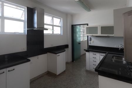 Apartamento para alugar com 211m², 3 quartos e 2 vagasCozinha