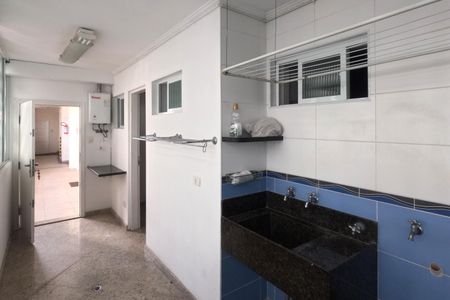 Apartamento para alugar com 211m², 3 quartos e 2 vagasÁrea de Serviço