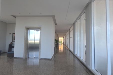 Apartamento para alugar com 211m², 3 quartos e 2 vagasÁrea Comum - Hall de Entrada