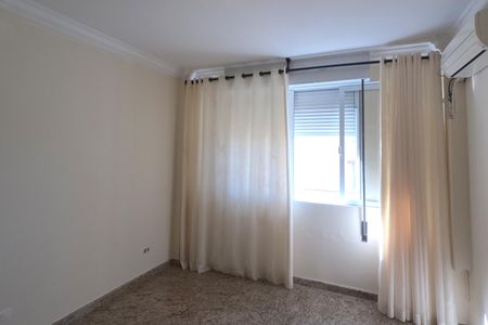 Apartamento para alugar com 211m², 3 quartos e 2 vagasQuarto 2