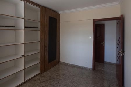Apartamento para alugar com 211m², 3 quartos e 2 vagasQuarto 1