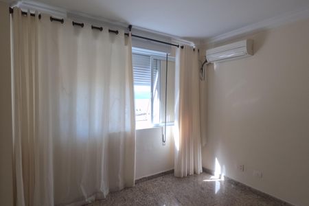Apartamento para alugar com 211m², 3 quartos e 2 vagasQuarto 2