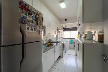 Apartamento à venda com 67m², 2 quartos e 1 vaga Apartamento à venda com 67m², 2 quartos e 1 vagaCozinha e área de serviço