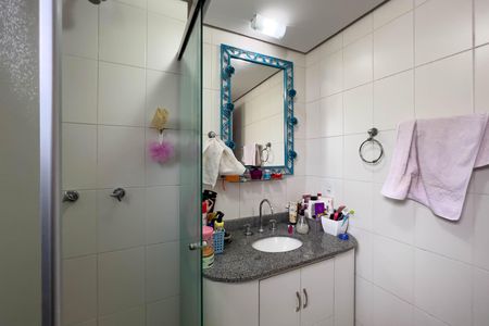 Apartamento à venda com 67m², 2 quartos e 1 vaga Apartamento à venda com 67m², 2 quartos e 1 vagaBanheiro do quarto 1