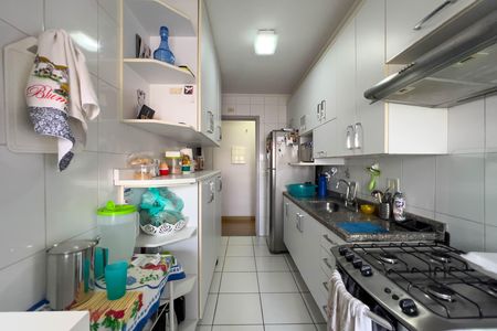 Apartamento à venda com 67m², 2 quartos e 1 vaga Apartamento à venda com 67m², 2 quartos e 1 vagaCozinha e área de serviço