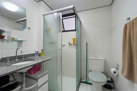 Apartamento à venda com 67m², 2 quartos e 1 vaga Apartamento à venda com 67m², 2 quartos e 1 vagaBanheiro
