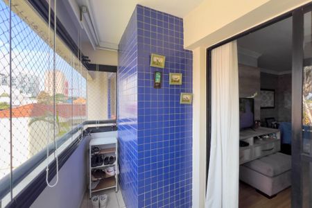 Apartamento à venda com 67m², 2 quartos e 1 vaga Apartamento à venda com 67m², 2 quartos e 1 vagaVaranda