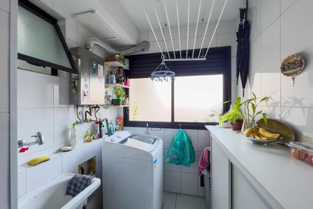 Apartamento à venda com 67m², 2 quartos e 1 vaga Apartamento à venda com 67m², 2 quartos e 1 vagaCozinha e área de serviço