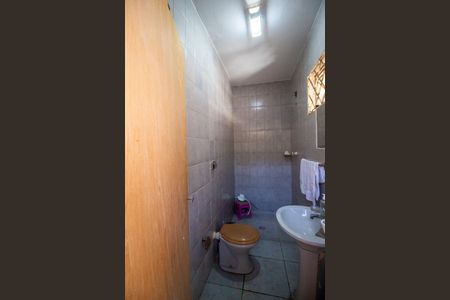 Casa para alugar com 160m², 3 quartos e 4 vagasBanheiro externo